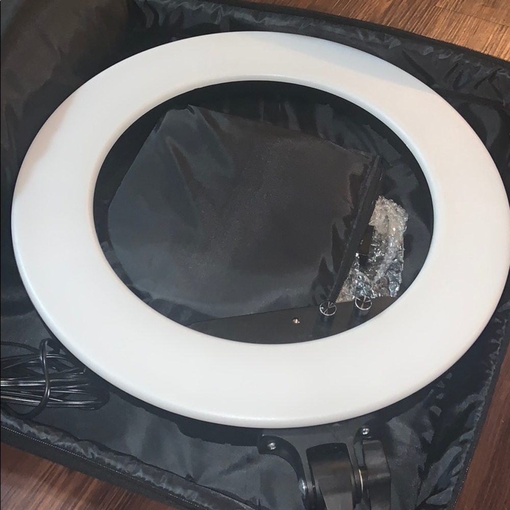 Fotodiox RINGLIGHT - Picture 3 of 4